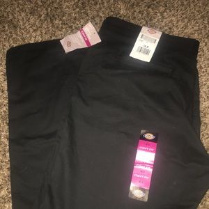 Size 16R curvy fit women’s dickies